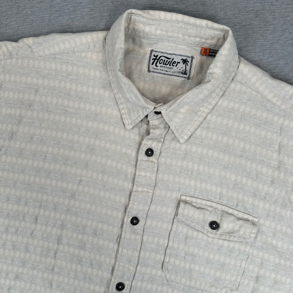 Howler Brothers Shirt Mens XL Beige Tan Geometric Diamond Short Sleeve Button